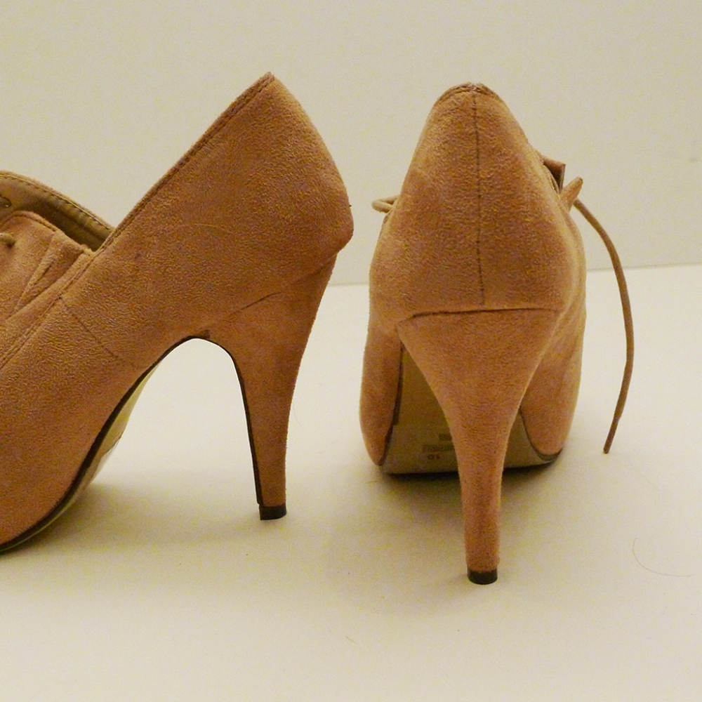 heels - Picture 4 of 4